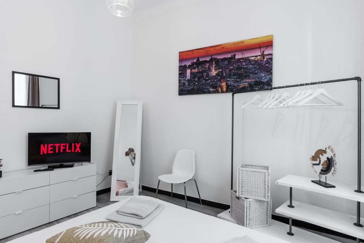Acquario 5' Free Wifi & Netflix "Prione" By Tilo Apartment'S Genoa Ngoại thất bức ảnh