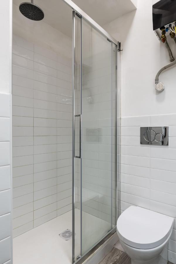 Acquario 5' Free Wifi & Netflix "Prione" By Tilo Apartment'S Genoa Ngoại thất bức ảnh