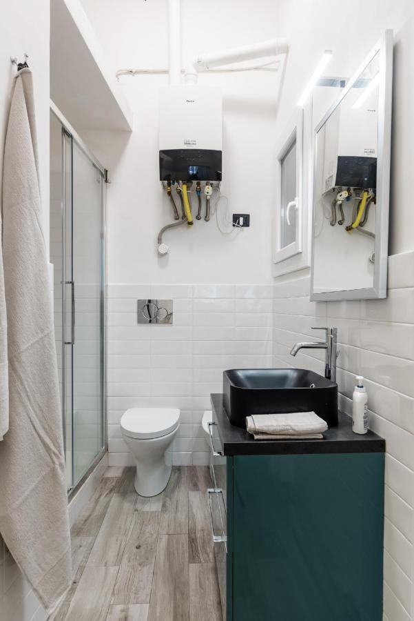 Acquario 5' Free Wifi & Netflix "Prione" By Tilo Apartment'S Genoa Ngoại thất bức ảnh